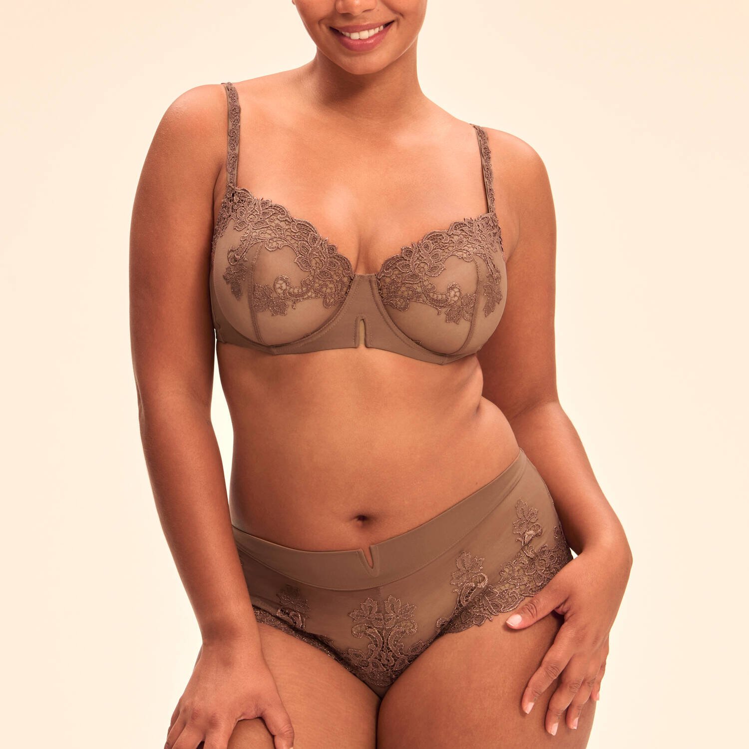 Shorty- Saga - Tender Brown - Simone Perele  