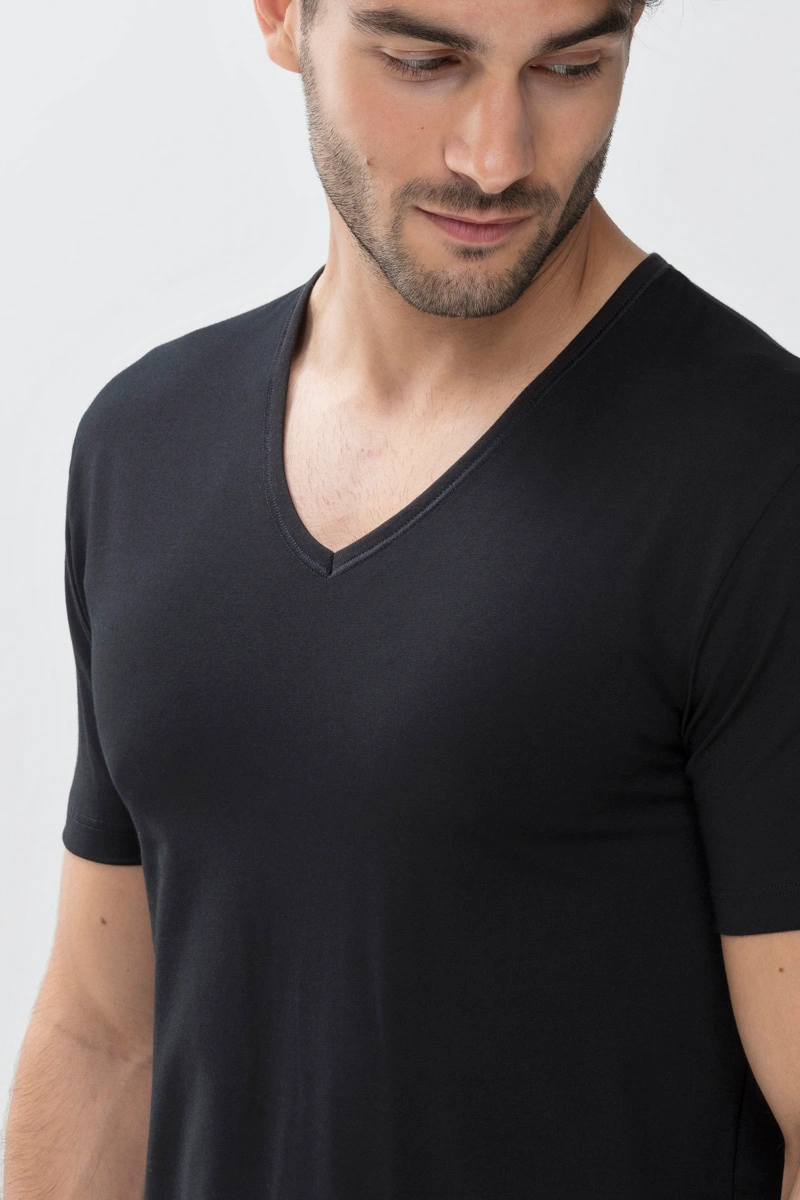 Shirt Serie Dry Cotton - Halbarm - V-Ausschnitt - Mey - Schwarz